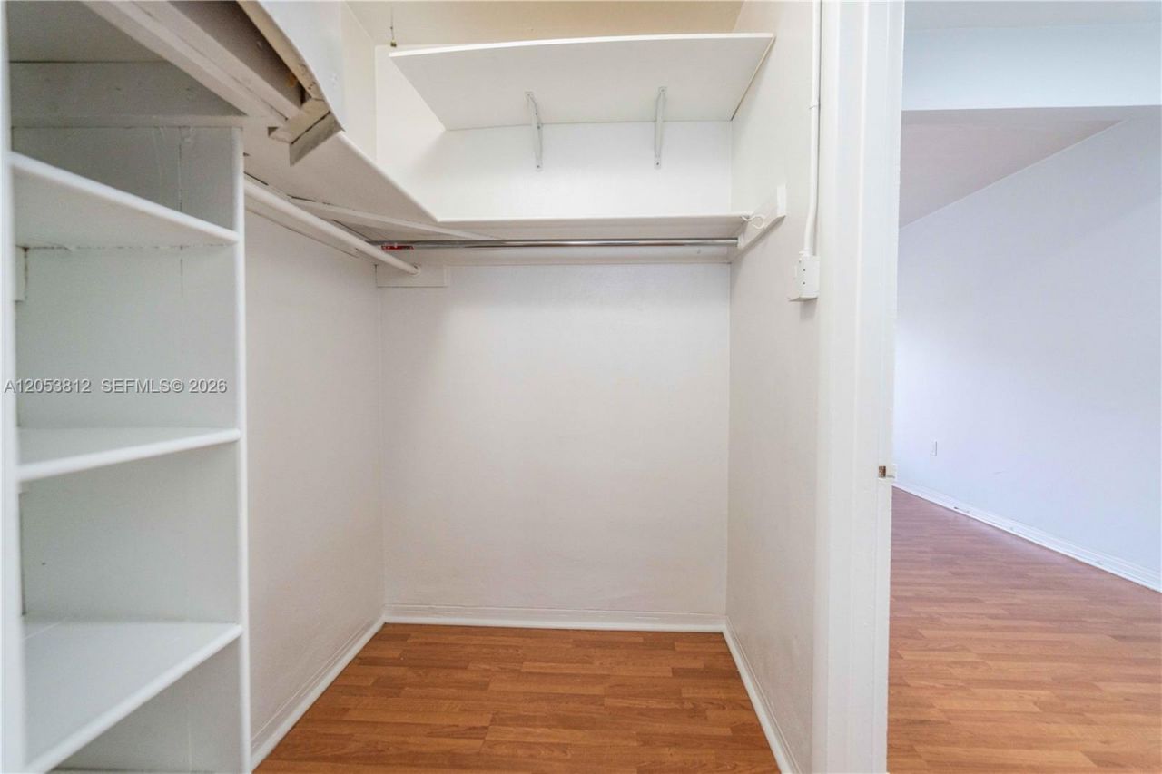 7315 Harding Ave , Unit 15, Miami Beach, FL 33141 Photo
