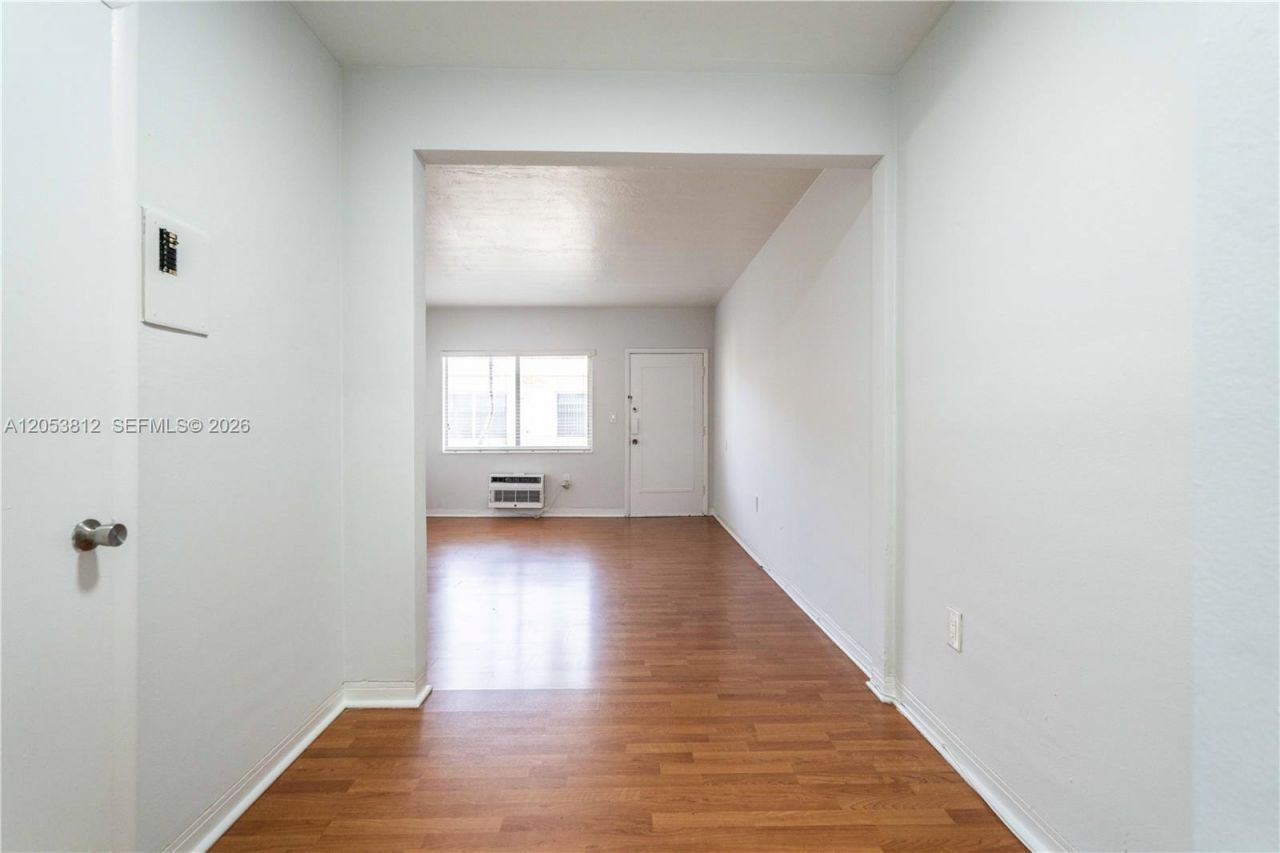 7315 Harding Ave , Unit 15, Miami Beach, FL 33141 Photo