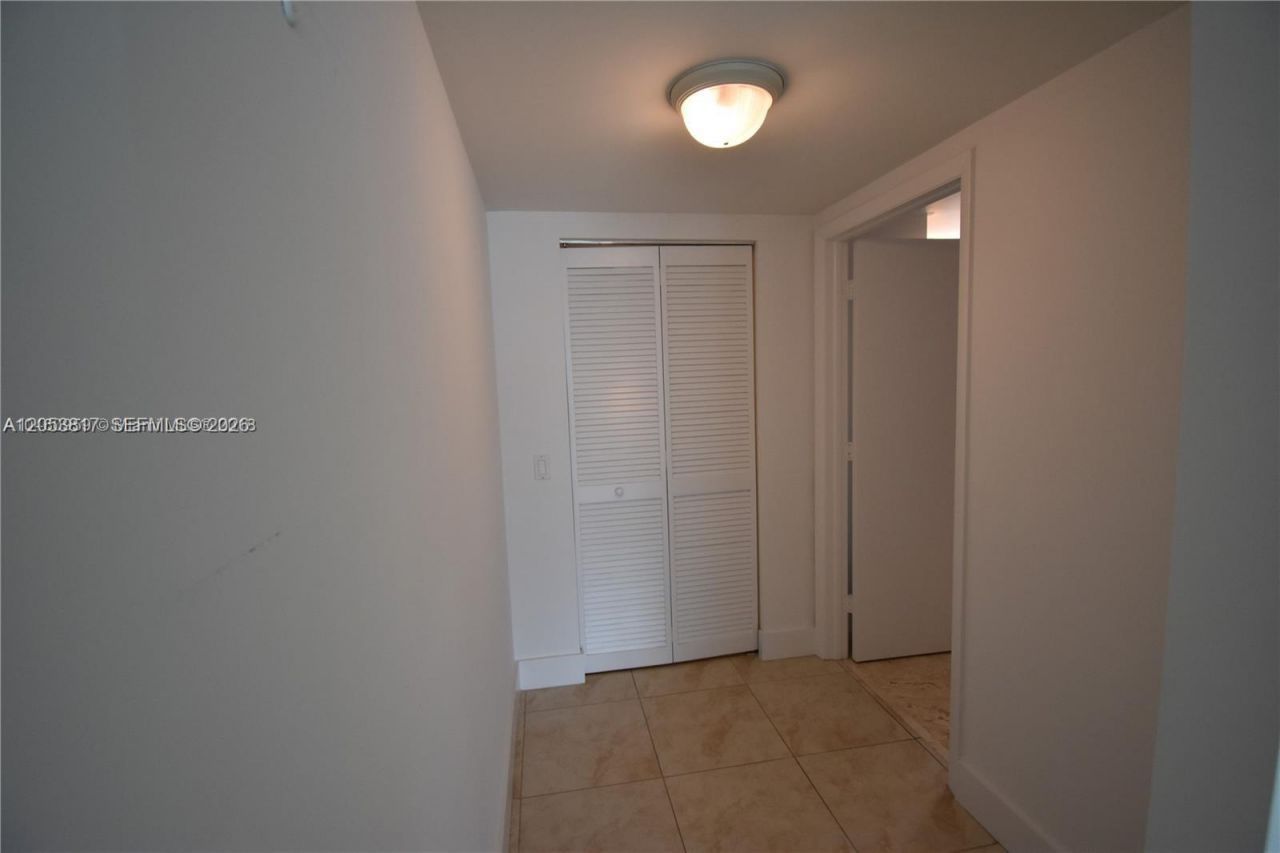 41 SE 5th St, Unit 1506, Miami, FL 33131 Photo