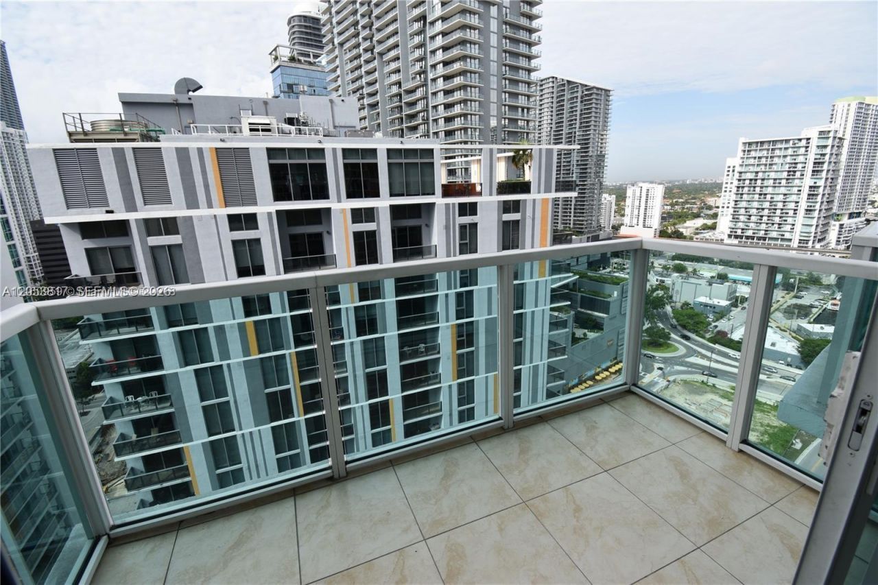 41 SE 5th St, Unit 1506, Miami, FL 33131 Photo