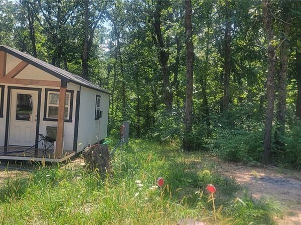 R171 S Melody Drive , Leslie, MO 63056