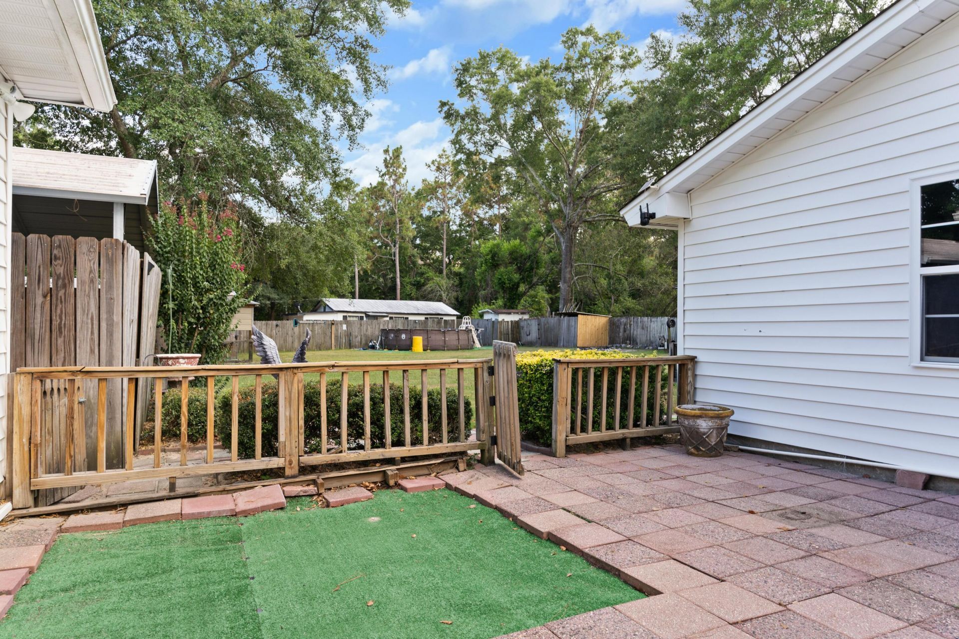 587 Norway Road Photo 28