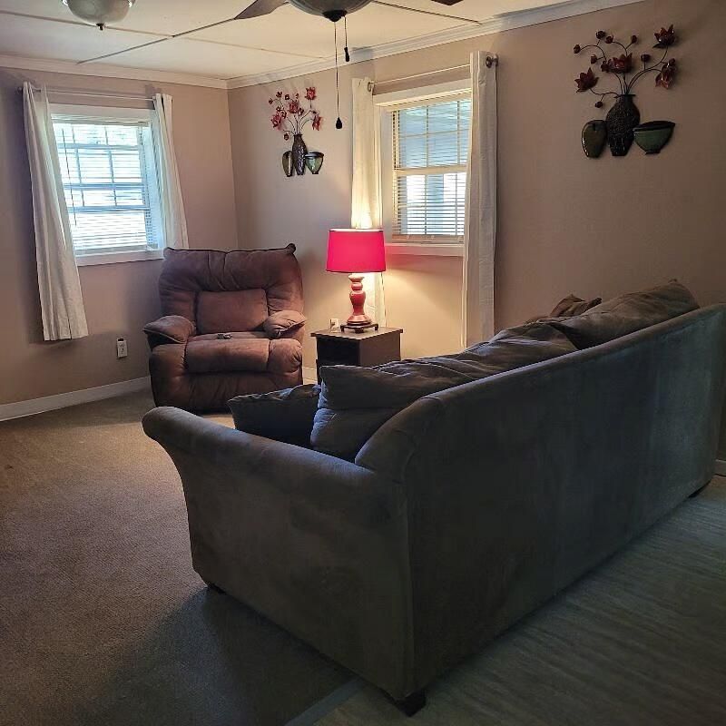 587 Norway Road Photo 38