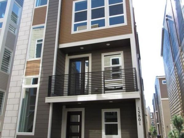 15801 E Broncos Place, Englewood, CO 80112