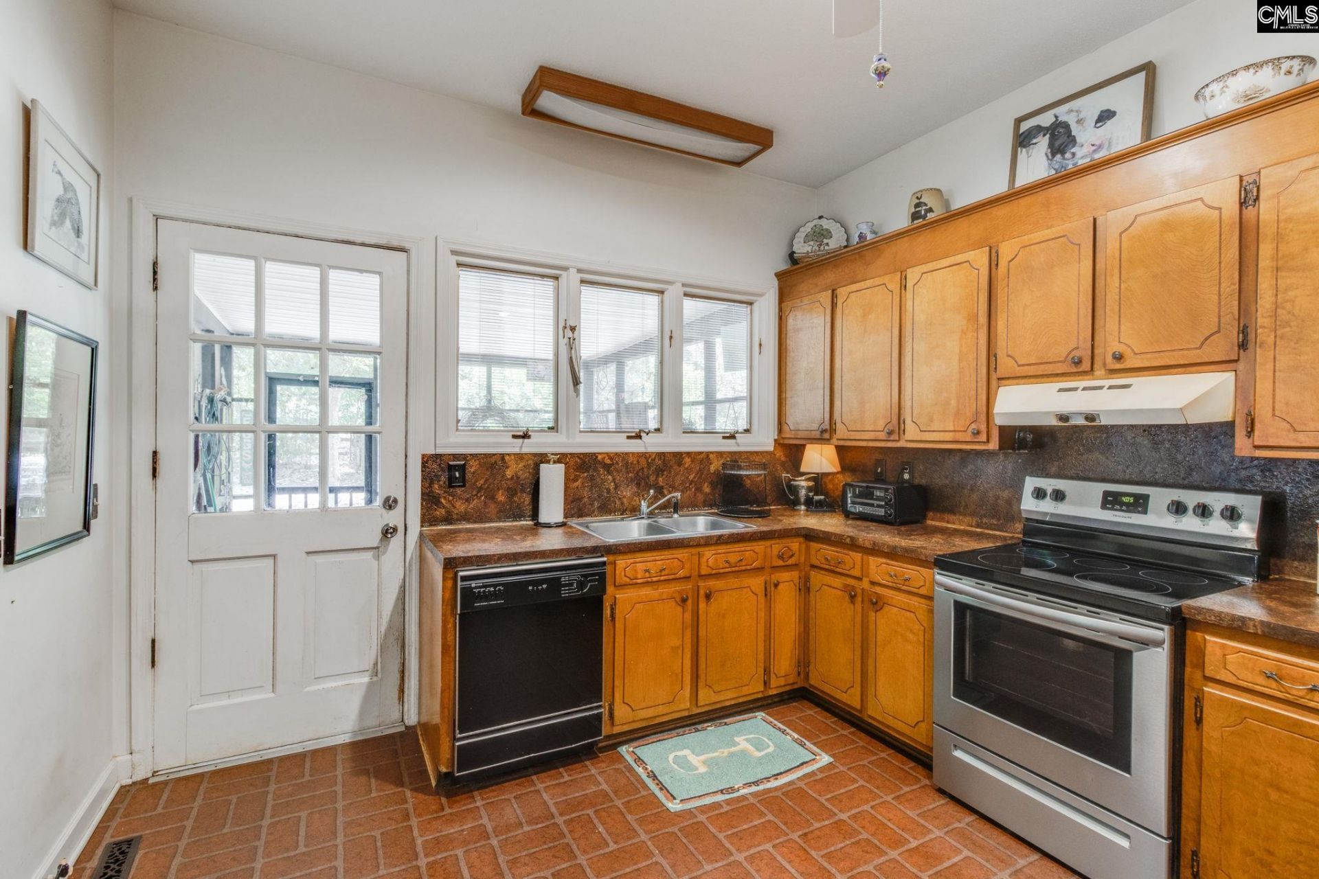 670 Red Fox Road  Photo 15