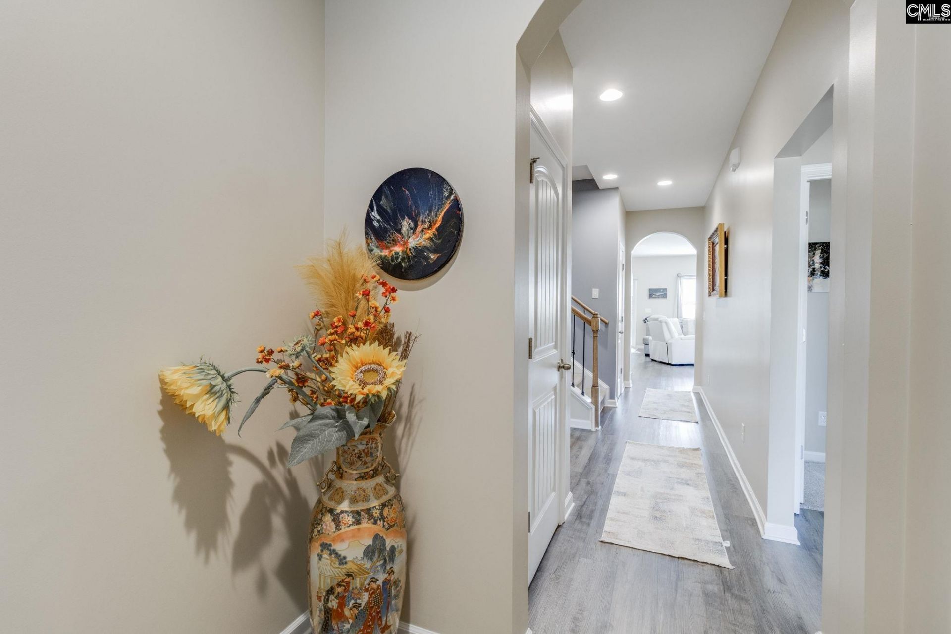 106 Madison Court  Photo 5