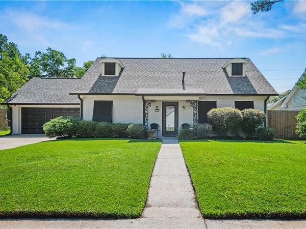 1428 EASTWOOD Drive , Slidell, LA 70458