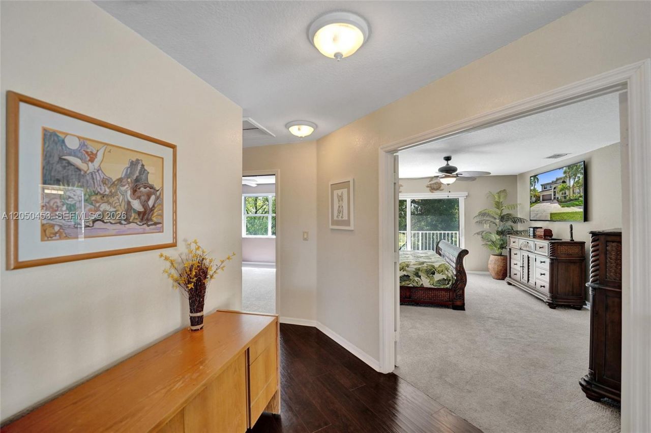 1267 NW 167th Ave , Pembroke Pines, FL 33028 Photo