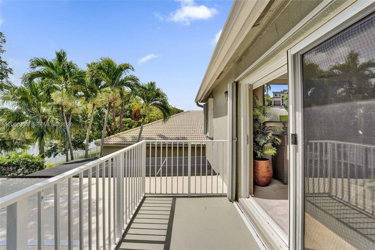 1267 NW 167th Ave , Pembroke Pines, FL 33028 Photo
