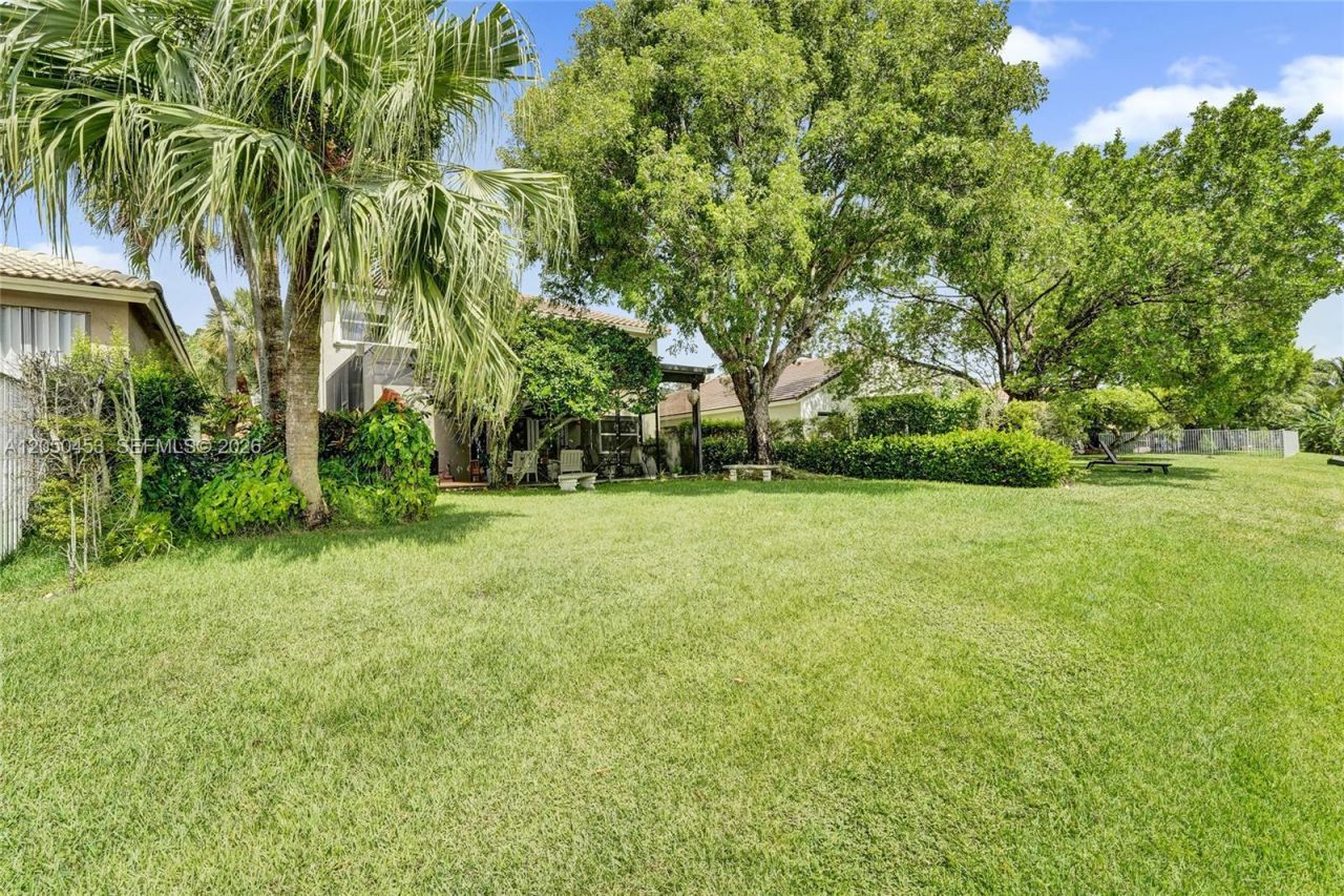 1267 NW 167th Ave , Pembroke Pines, FL 33028 Photo