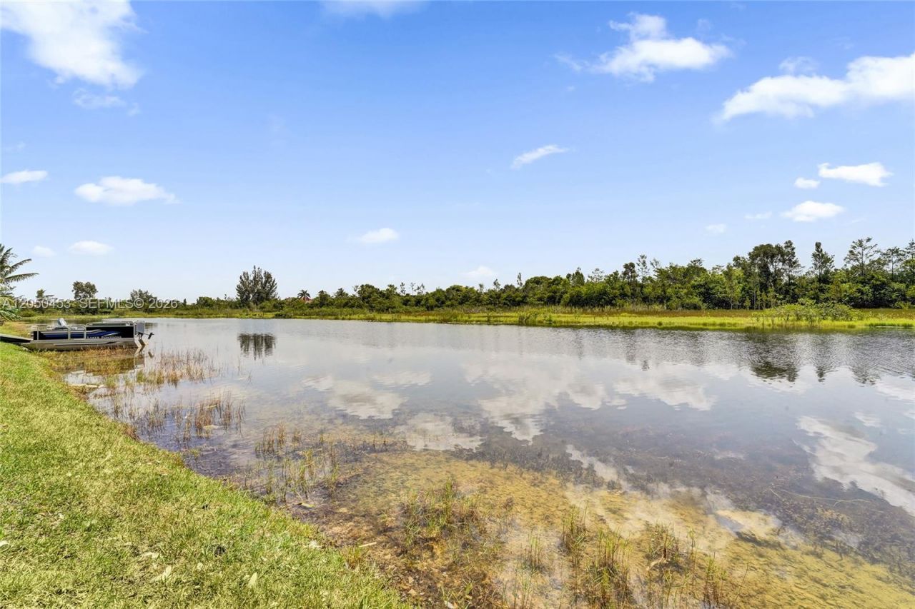 1267 NW 167th Ave , Pembroke Pines, FL 33028 Photo