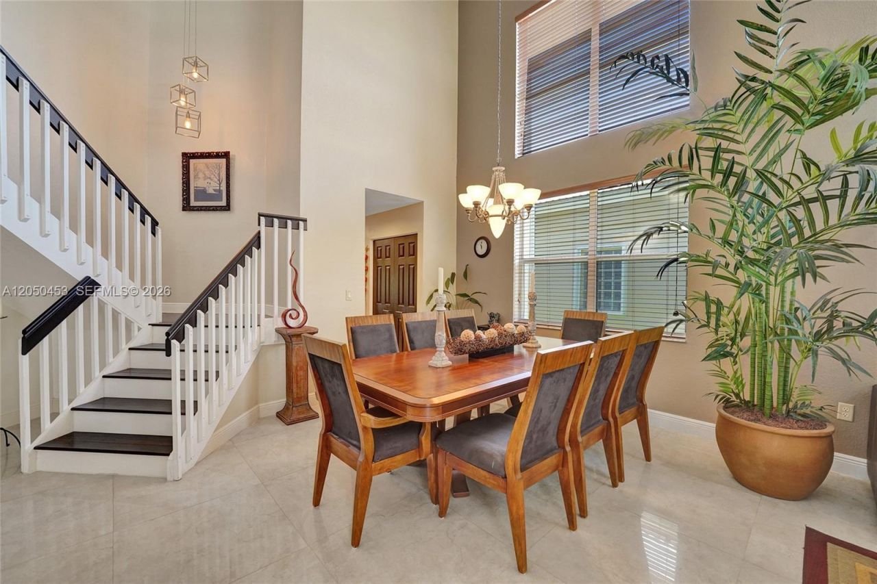 1267 NW 167th Ave , Pembroke Pines, FL 33028 Photo