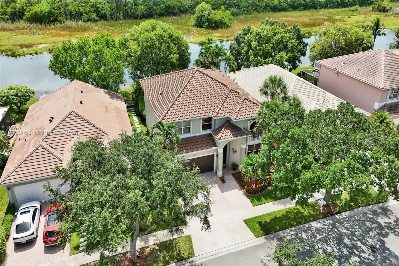 1267 NW 167th Ave , Pembroke Pines, FL 33028 Photo