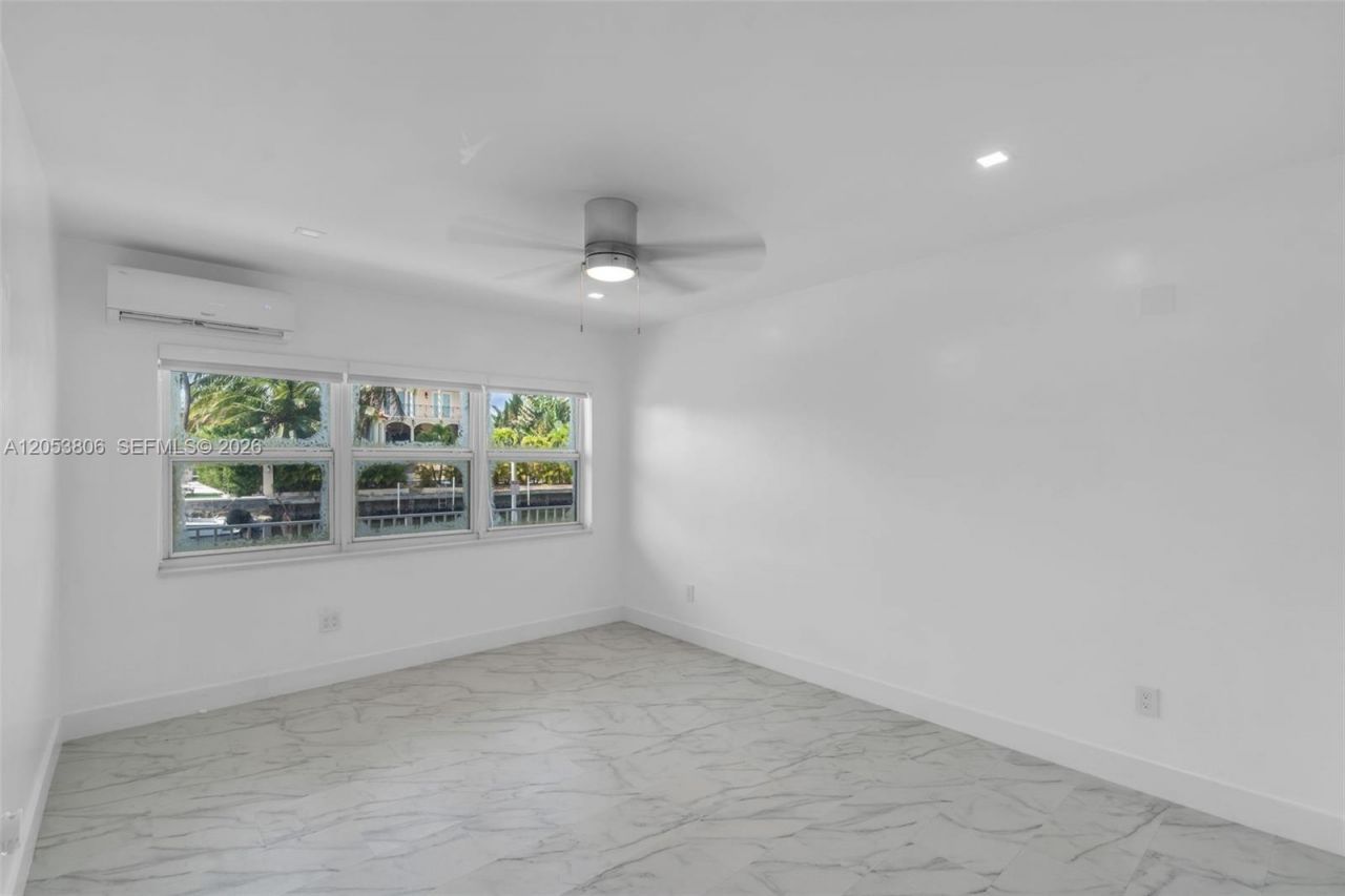 2225 NE 123rd St , Unit 102, North Miami, FL 33181 Photo