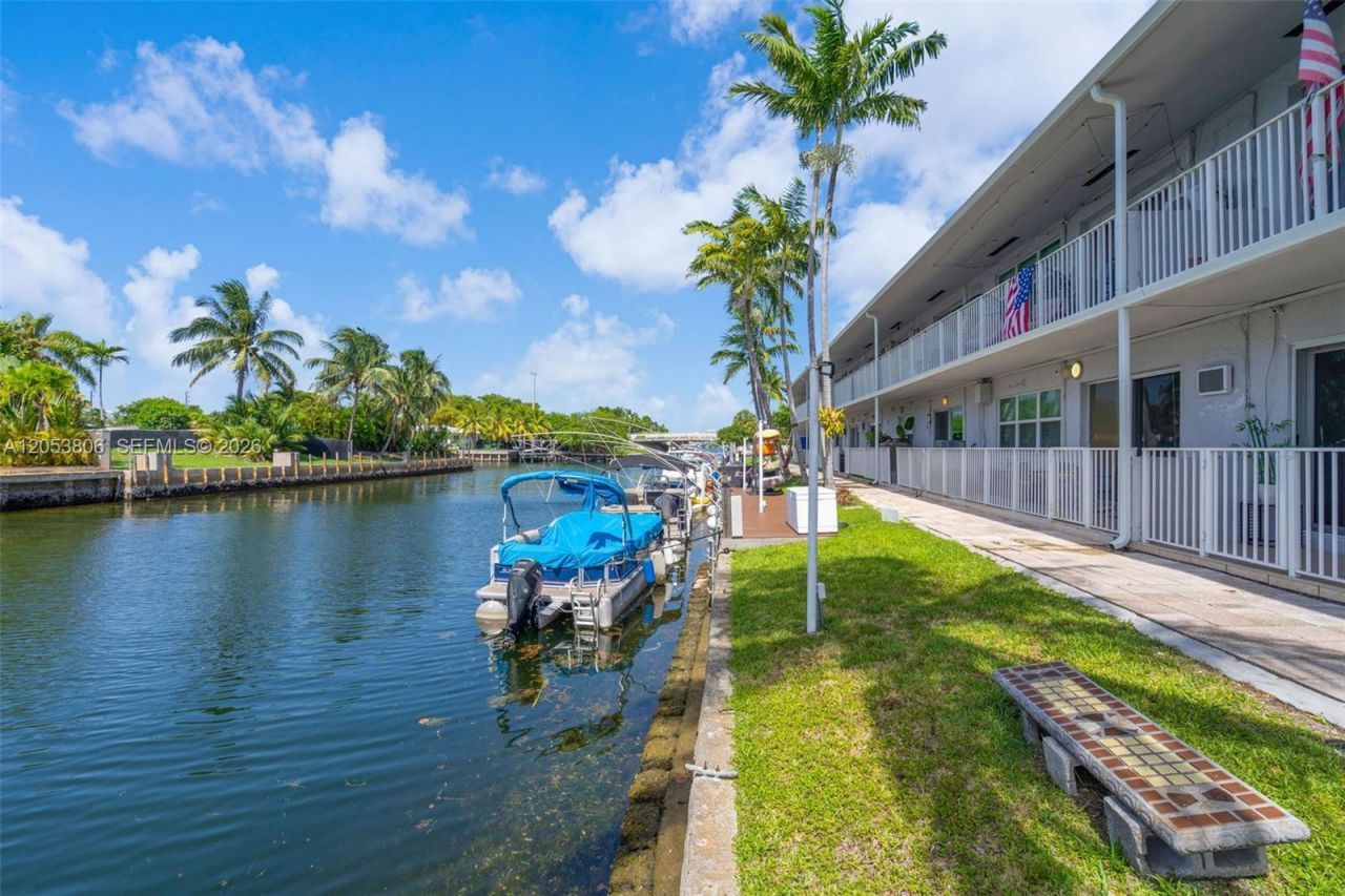 2225 NE 123rd St , Unit 102, North Miami, FL 33181 Photo