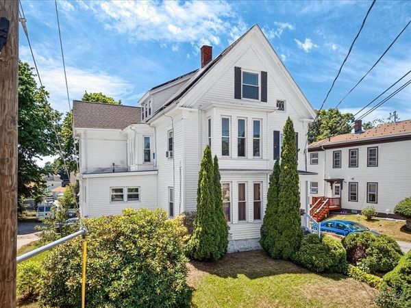 4 Richmond St, Brockton, MA 02301