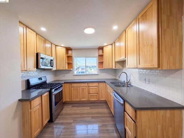 1854 Utah St, Fairfield, CA 94533