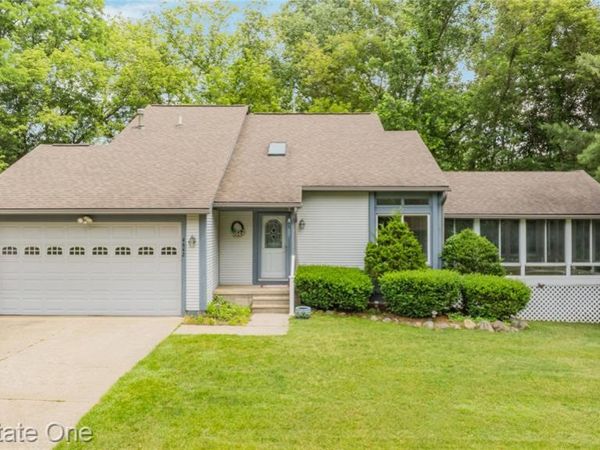 4642 Ponderosa Street , Oakland Twp, MI 48382