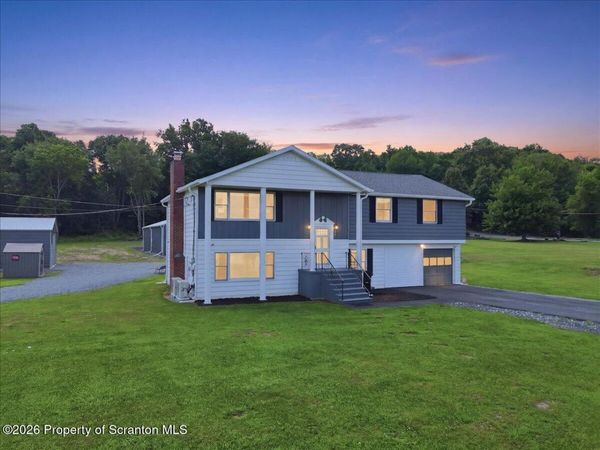 8 Black Street , Hanover Twp, PA 18706