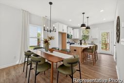 1009 Toland Drive photo 4