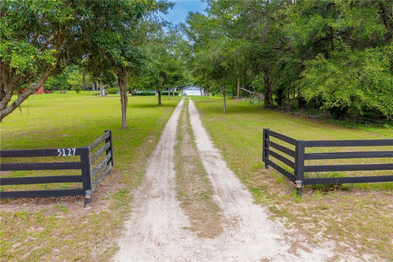 5127 SW County Road 18a , Lake Butler, FL 32054 Photo