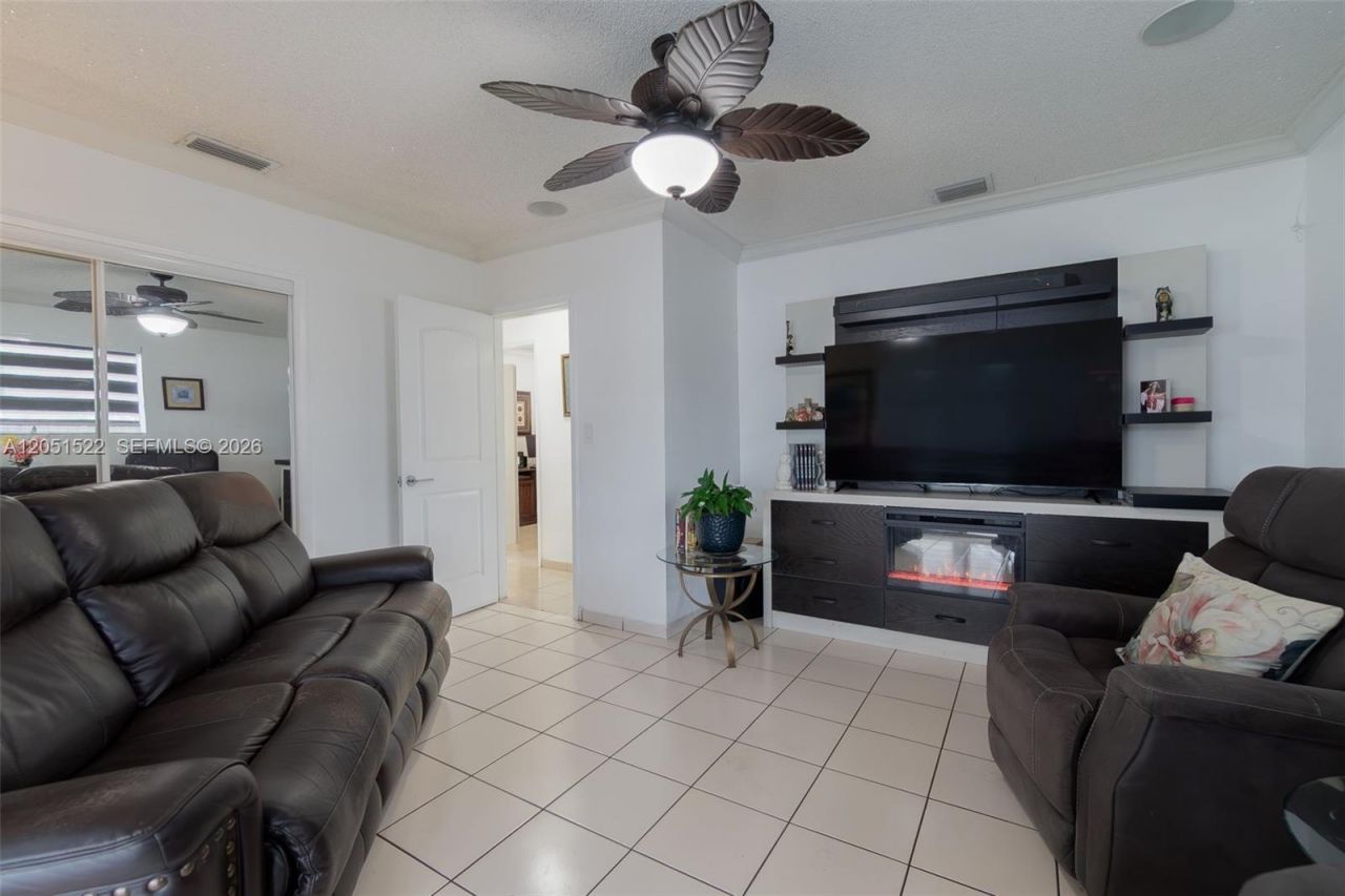6320 E 4th Ave , Hialeah, FL 33013 Photo