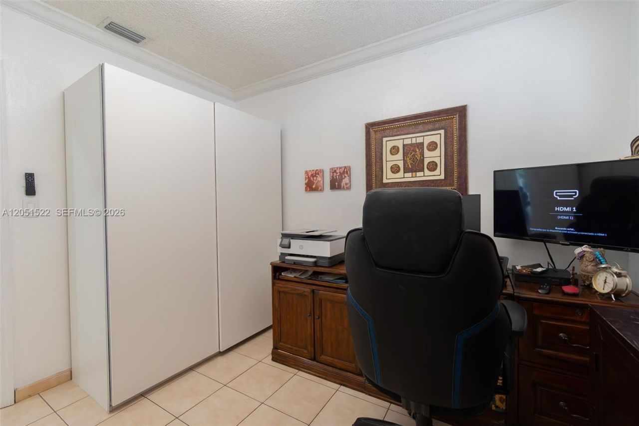6320 E 4th Ave , Hialeah, FL 33013 Photo
