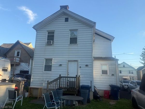 142 Clay St, Hackensack, NJ 07601