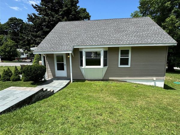 35 Willow Road, Beacon, NY 12508