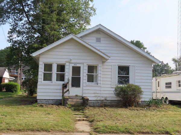 1624 E Fox Street, South Bend, IN 46613