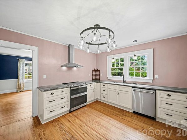 1214 S York Street , Gastonia, NC 28052
