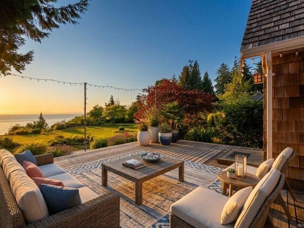 9259 Invermuir Rd , Sooke, BC V9Z 1G3