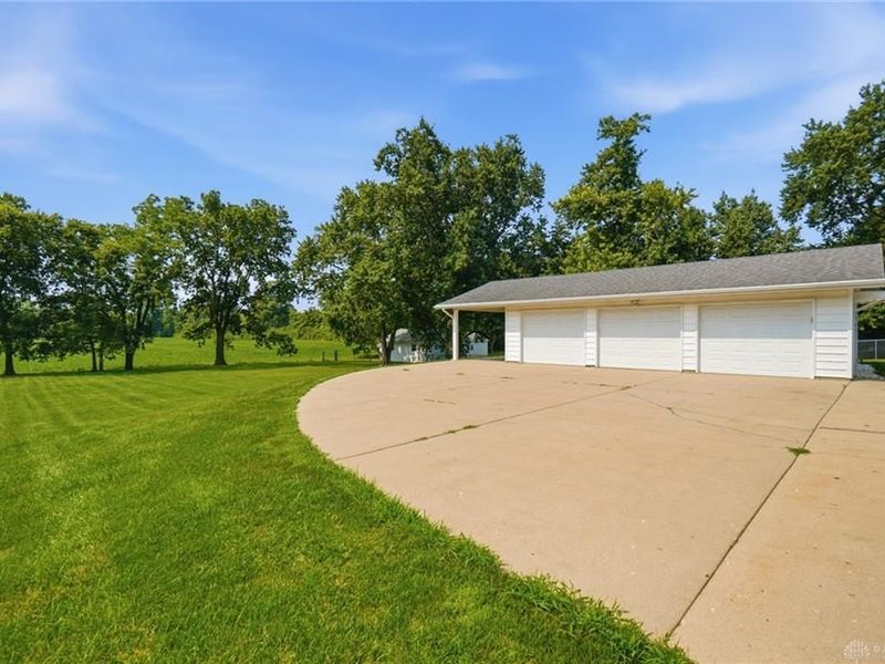 4461 New Carlisle Pike, Springfield Township, OH 45504 Photo 12