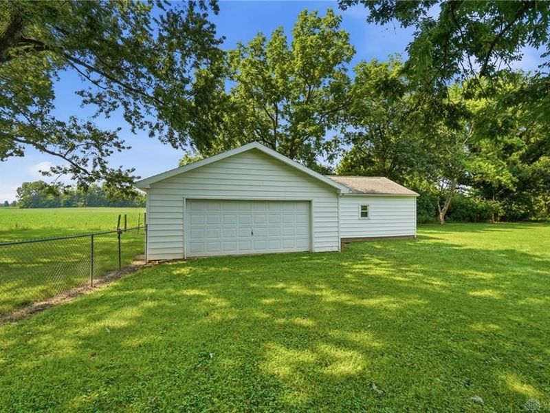 4461 New Carlisle Pike, Springfield Township, OH 45504 Photo 14