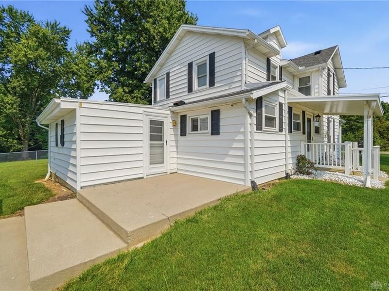 4461 New Carlisle Pike, Springfield Township, OH 45504 Photo 4
