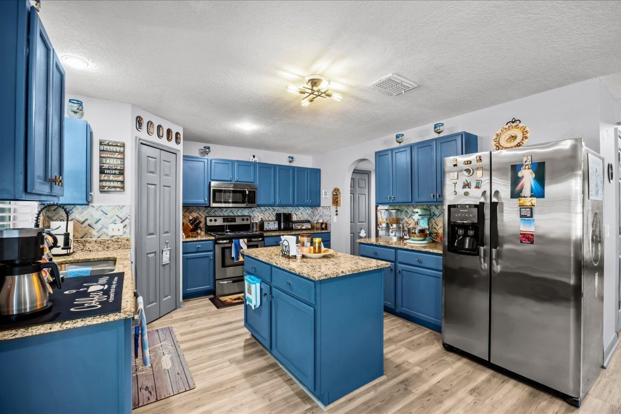 813 Evernia Street, Sebastian, FL 32958 Photo