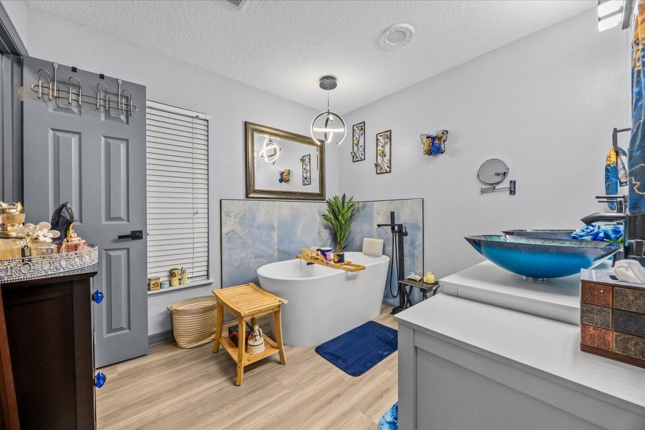 813 Evernia Street, Sebastian, FL 32958 Photo