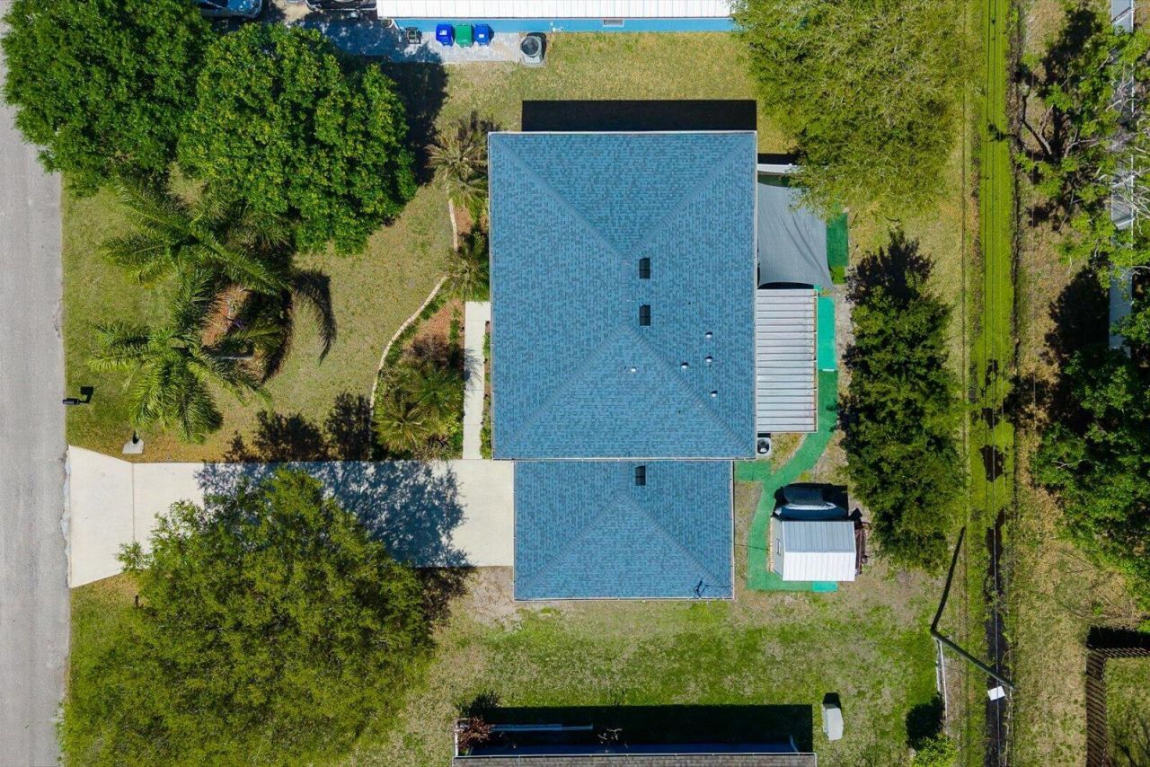 813 Evernia Street, Sebastian, FL 32958 Photo