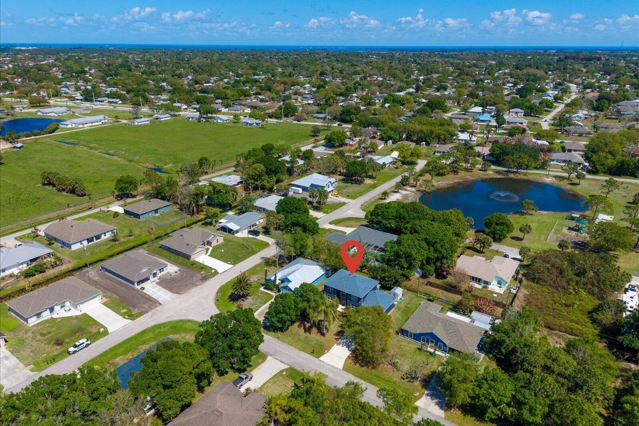 813 Evernia Street, Sebastian, FL 32958 Photo