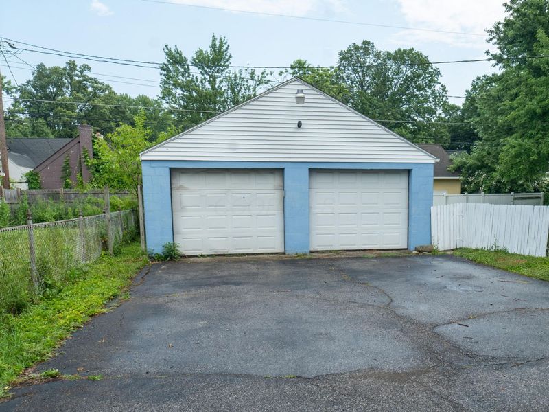 1290 E Weber Road, Columbus, OH 43211 Photo 14