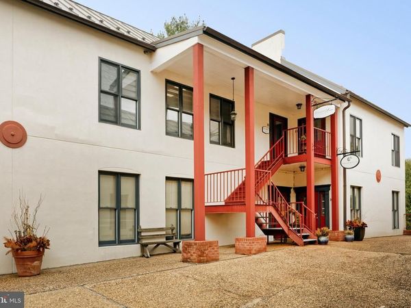 107 C W FEDERAL STREET, Unit 13, MIDDLEBURG, VA 20117