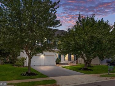 10012 DARNAWAY COURT , BRISTOW, VA 20136