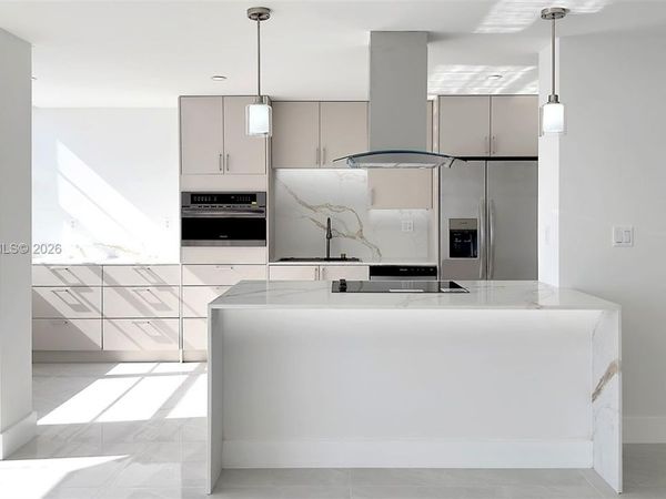 18051 Biscayne Blvd , Unit 1601, Aventura, FL 33160