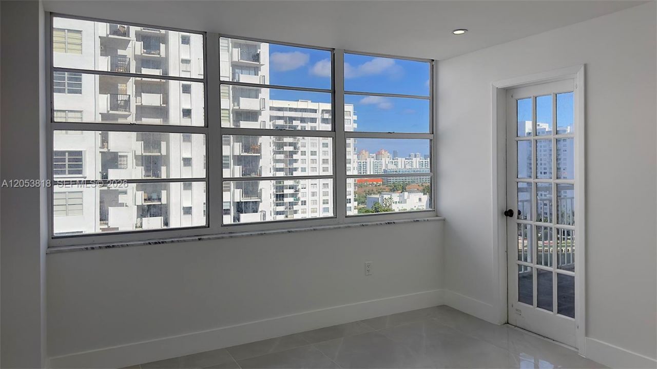 18051 Biscayne Blvd , Unit 1601, Aventura, FL 33160 Photo