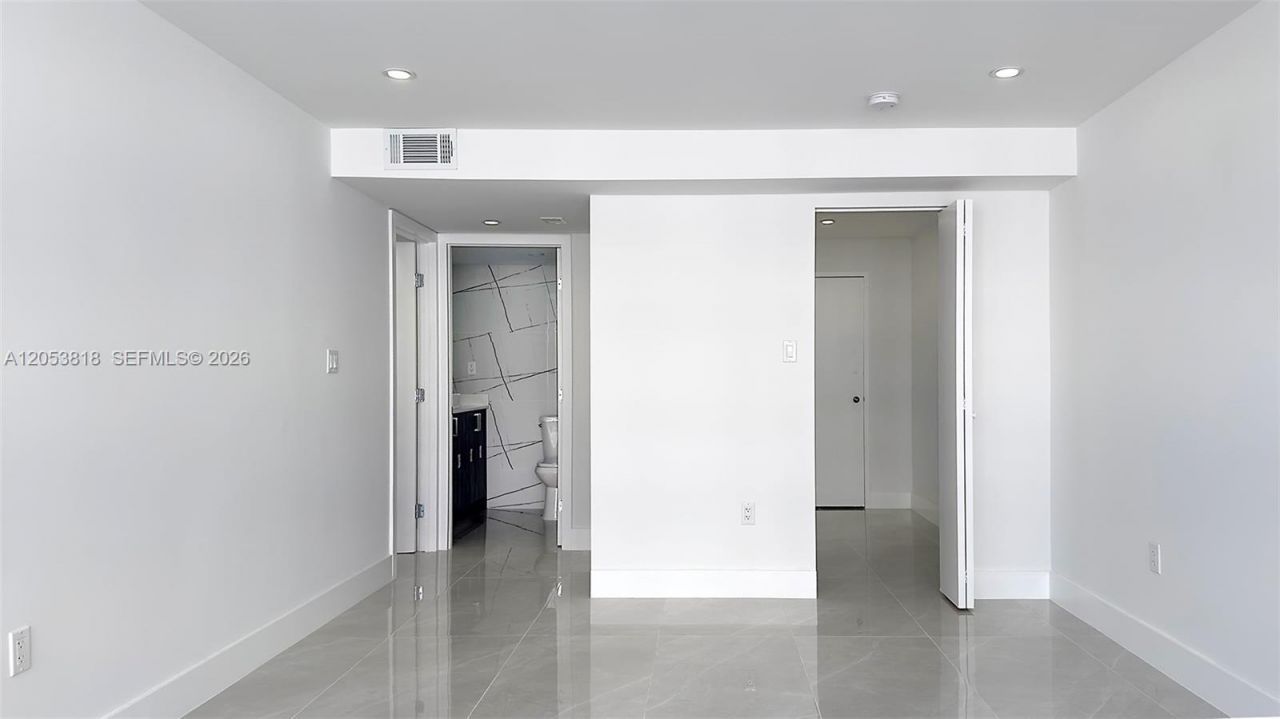 18051 Biscayne Blvd , Unit 1601, Aventura, FL 33160 Photo