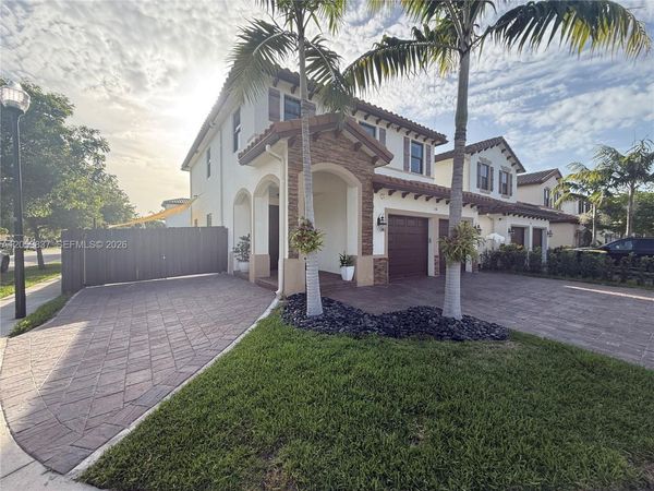 116 NE 24th Ter, Homestead, FL 33033