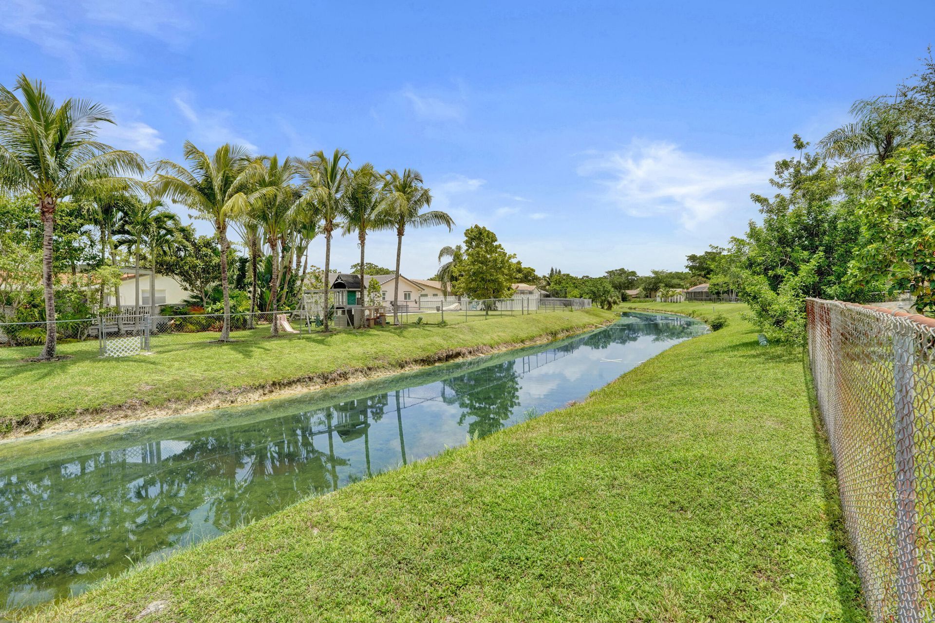1852 NW 82nd Avenue, Coral Springs, FL 33071 Photo