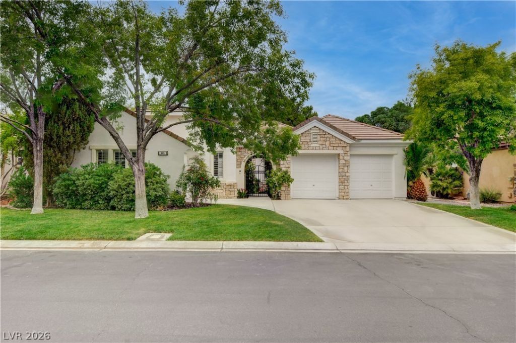 945 Granger Farm Way, Las Vegas, NV 89145 Main Photo