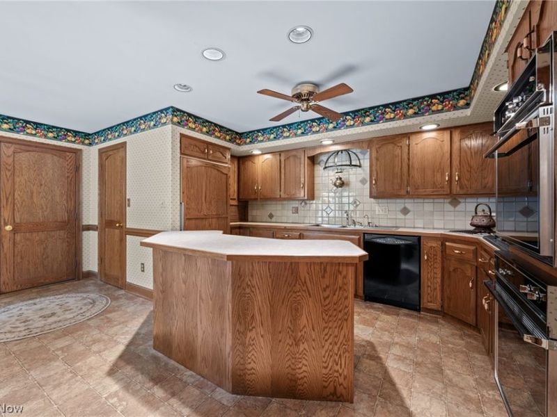 53 Hudson Common Drive, Hudson, OH 44236 Photo 15