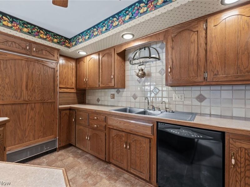 53 Hudson Common Drive, Hudson, OH 44236 Photo 19